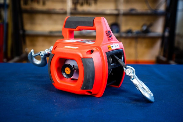 Лебедка под шуруповерт переносная TOR SQ-500 225 кг 12 м